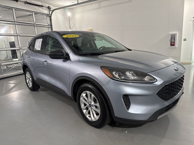 Iced Blue Silver Metallic 2022 Ford Escape SE FWD SUV / Crossover Front-Wheel Drive 8-Speed Automatic