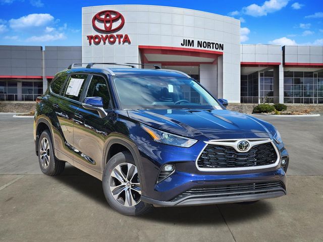 Blueprint 2026 Toyota Highlander XLE AWD SUV / Crossover All-Wheel Drive 8-Speed Automatic