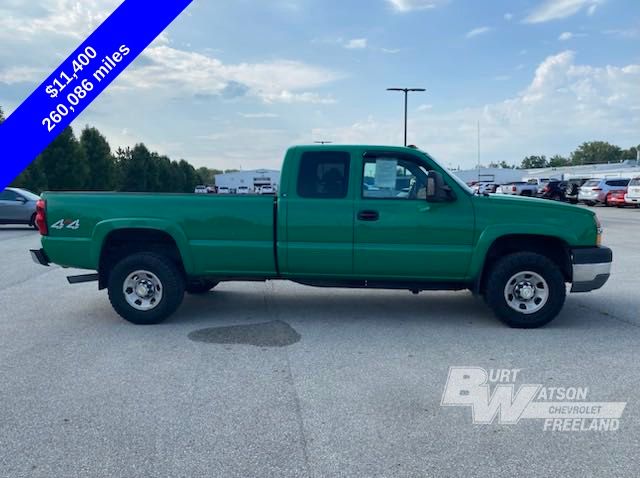 2004 Chevrolet Silverado 3500 LS 6