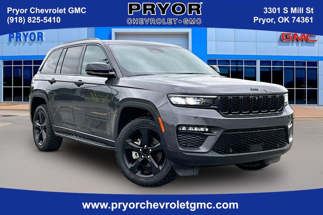 Baltic Gray Metallic Clearcoat 2024 Jeep Grand Cherokee Limited 4WD SUV / Crossover Four-Wheel Drive 8-Speed Automatic
