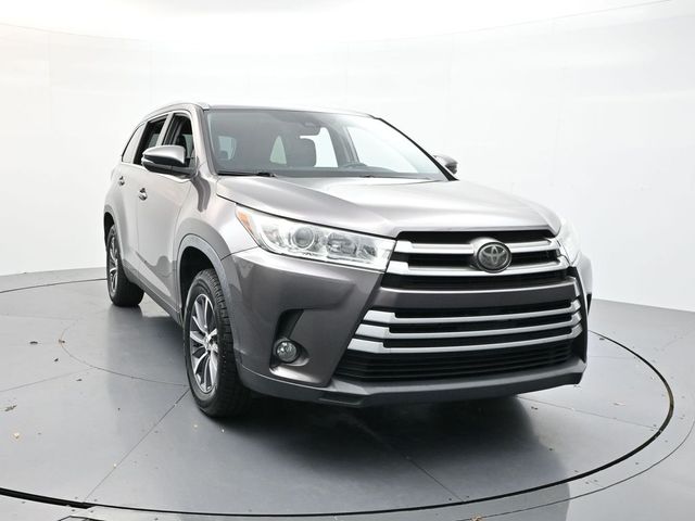 2019 Toyota Highlander XLE FWD