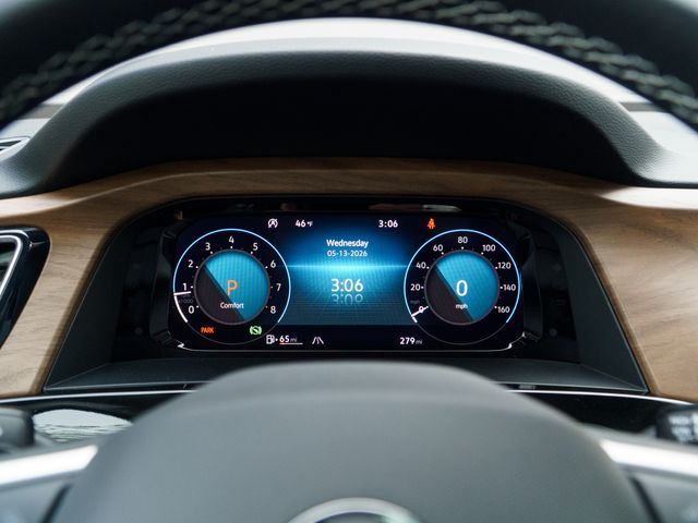 New 2026 White Volkswagen 2.0T SE w/Technology image 12