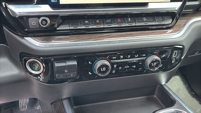 Used 2022 Red Chevrolet RST image 30