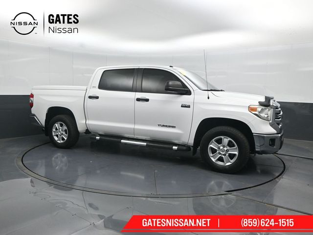 Super White 2017 Toyota Tundra SR5 CrewMax 5.7L FFV 4WD Pickup Truck Four-Wheel Drive 6-Speed Automatic Overdrive