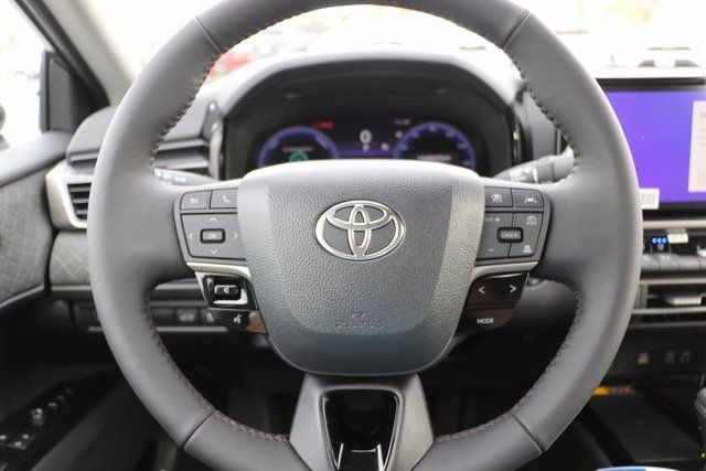 2025 Toyota Camry LE 7