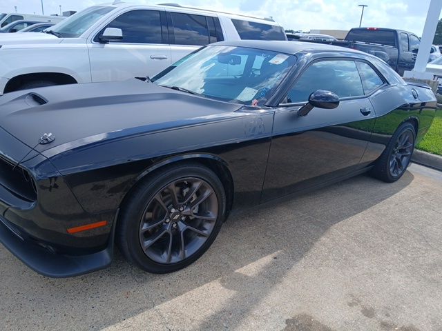 2023 Dodge Challenger R/T's photo