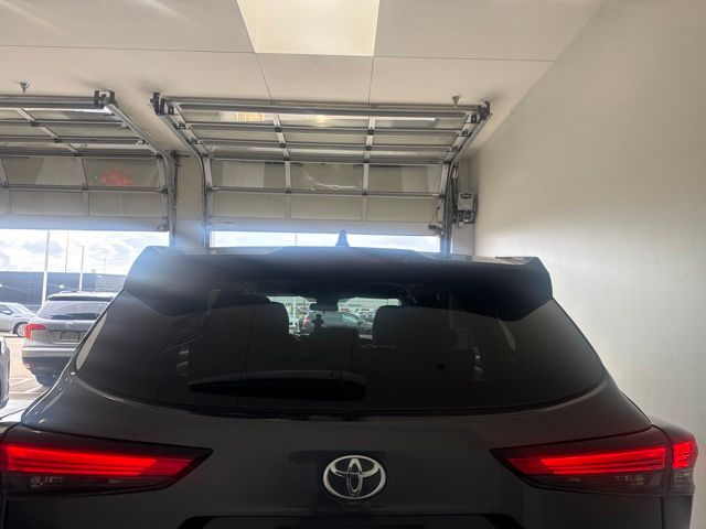 2021 Toyota Highlander L Gray at North Houston Mitsubishi