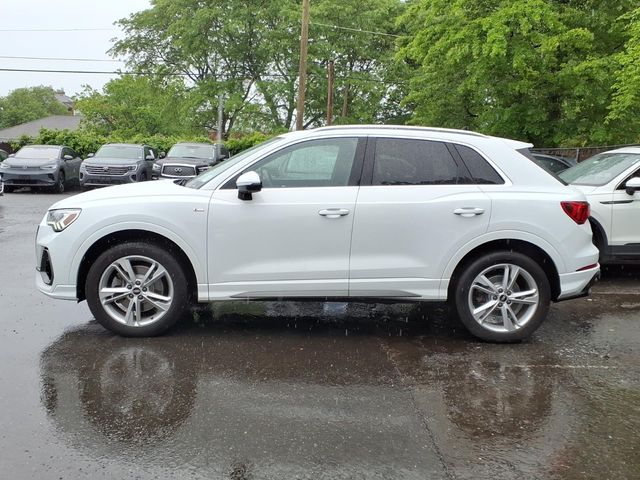 2022 Audi Q3 - Image 3