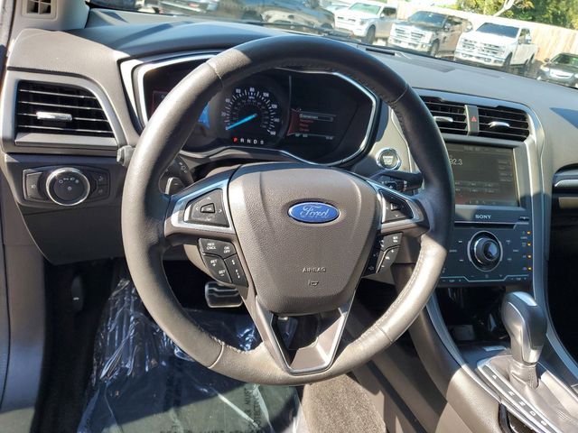 2015 Ford Fusion Titanium 21