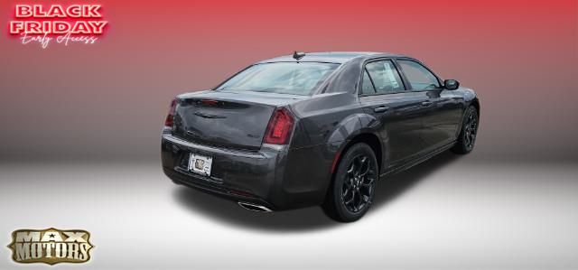 2023 Chrysler 300 Touring 32