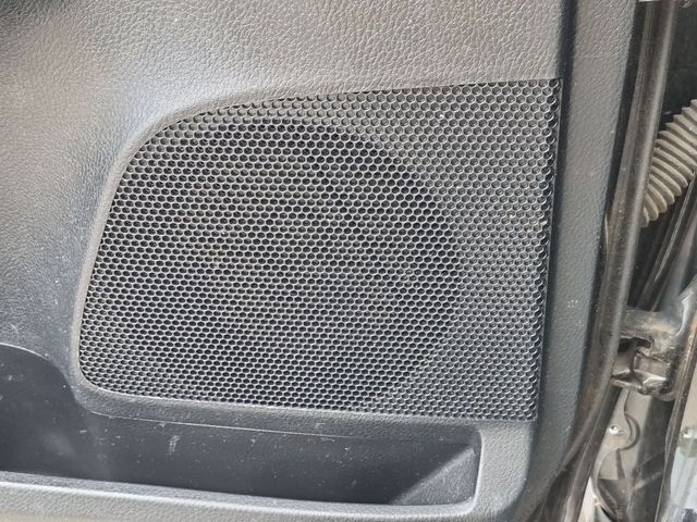 2014 Toyota RAV4 - Image 16