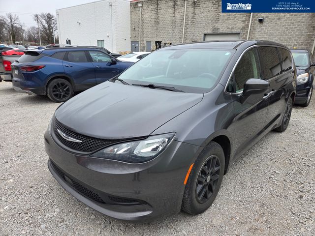 2021 Chrysler Voyager LX FWD
