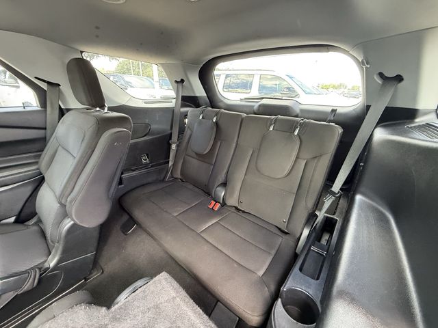 2022 Ford Explorer XLT Silver at Supreme Chevrolet of Gonzales