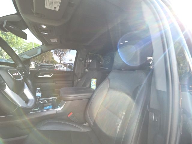 2023 GMC Sierra - $44,977
