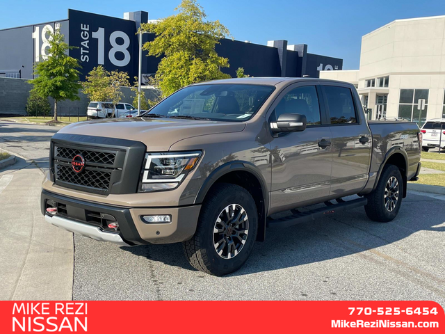 2024 Nissan Titan PRO-4X 5