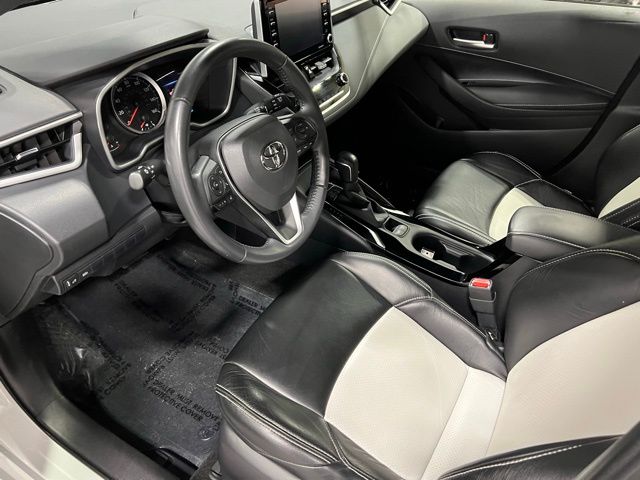 2021 Toyota Corolla Hatchback SE photo