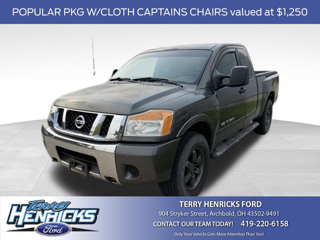 Silver (Smoke Metallic) 2008 Nissan Titan Pickup Truck Four-Wheel Drive 5-Speed Automatic