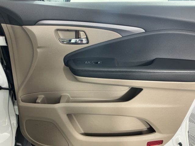 used 2020 Honda Pilot car, priced at $22,995