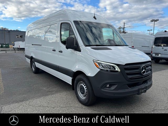 2026 Mercedes-Benz Sprinter 2500 144 Crew Van RWD