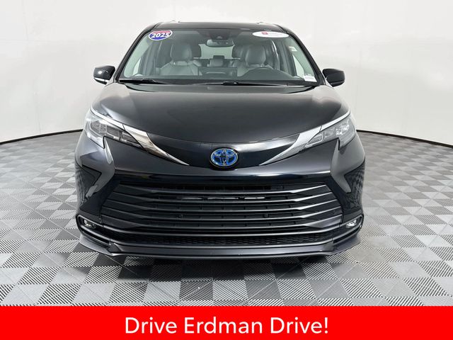 Used 2025 Toyota Sienna Van