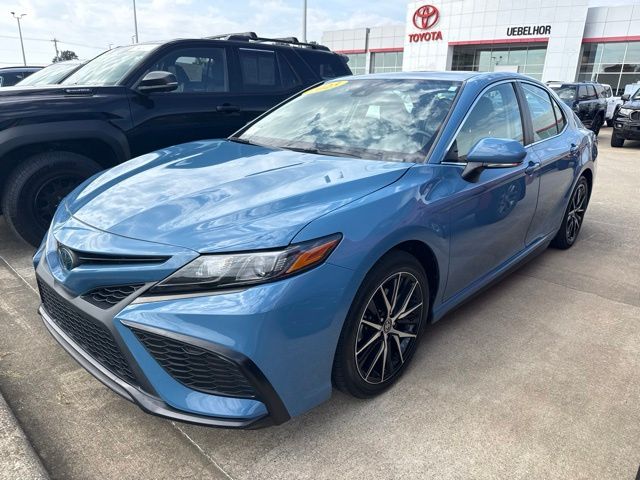 2023 Toyota Camry Hybrid SE FWD