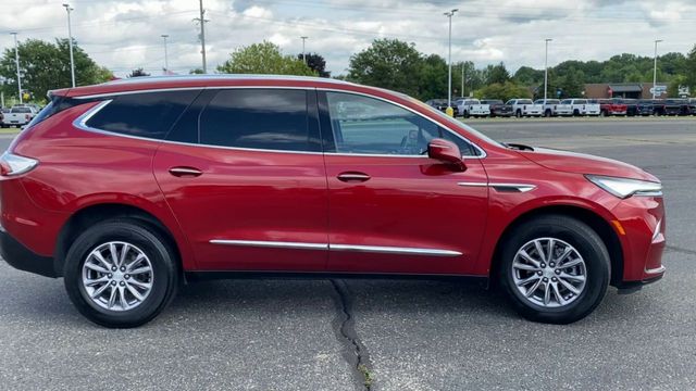 2022 Buick Enclave Essence 9