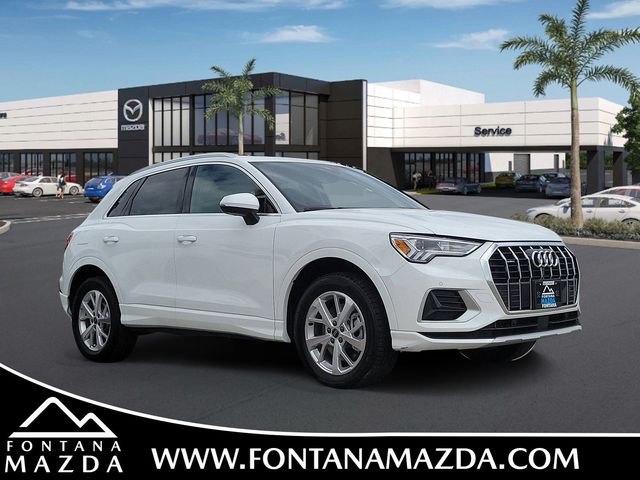 2023 Audi Q3 Premium