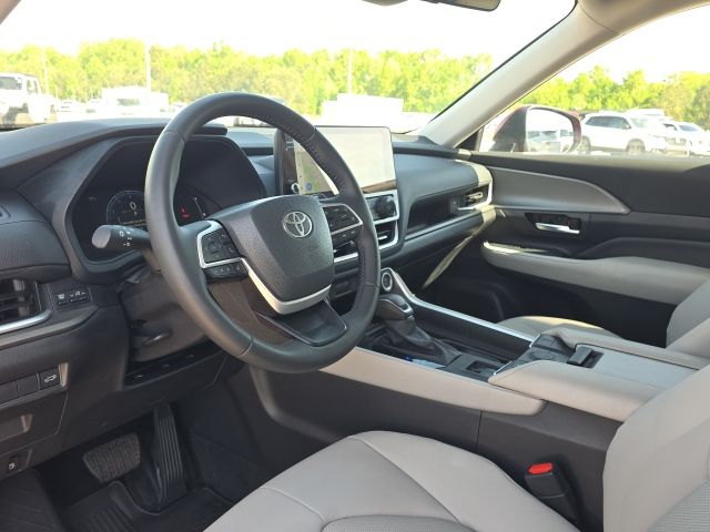 2025 Toyota Grand Highlander XLE:B02254