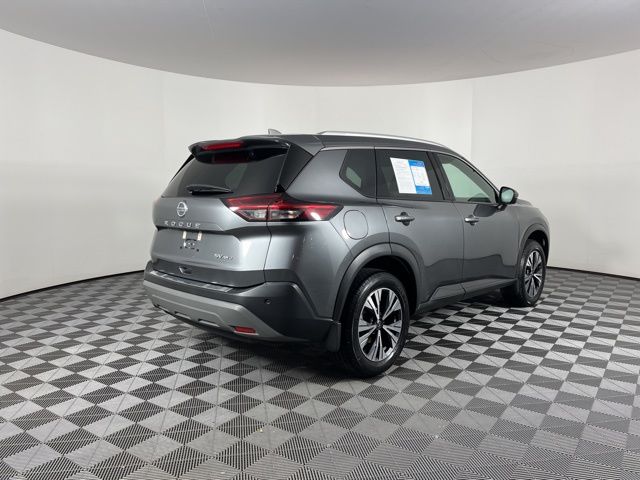 2021 Nissan Rogue SV 10