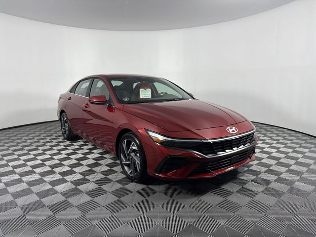 Used 2024 Hyundai Elantra For Sale in Indianapolis, IN