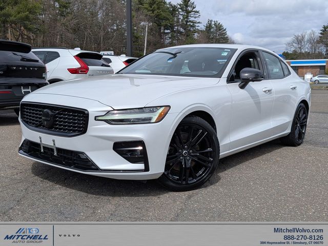 2024 Volvo S60 B5 Plus Black Edition FWD