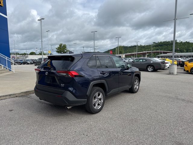 2022 Toyota RAV4 XLE photo