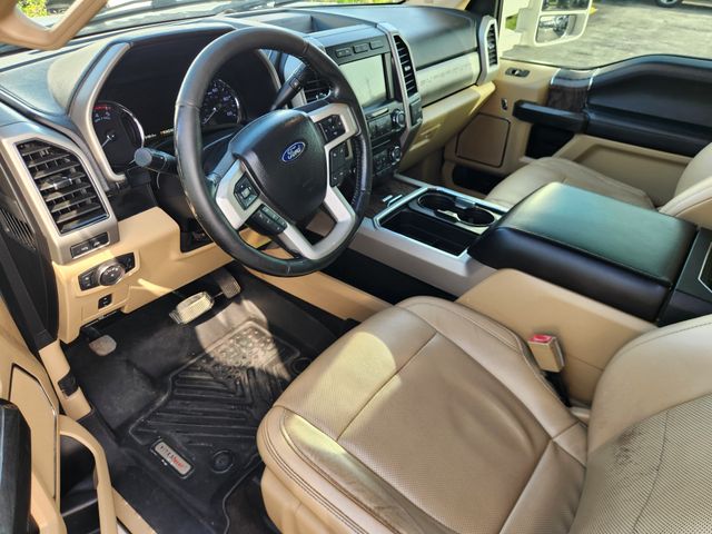 2018 Ford F-350SD Lariat White at Autostrade