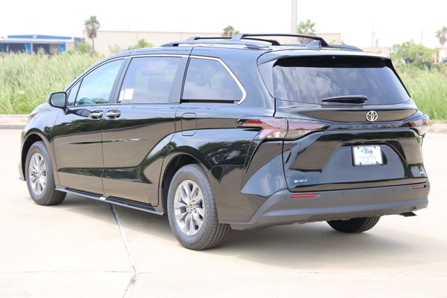 2026 Toyota Sienna XLE - 5
