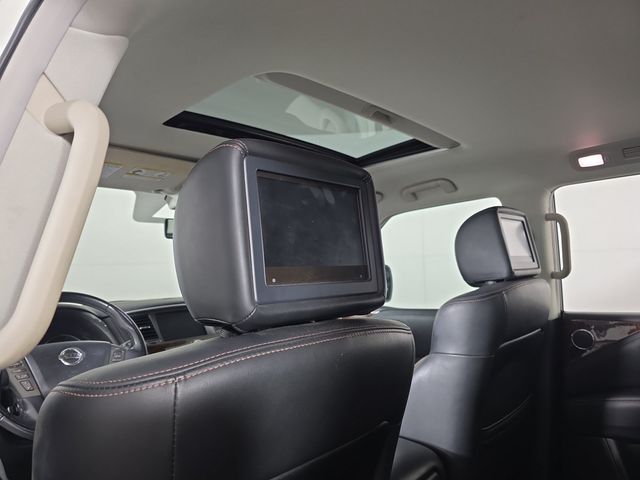 Used 2019 White Nissan Platinum image 32