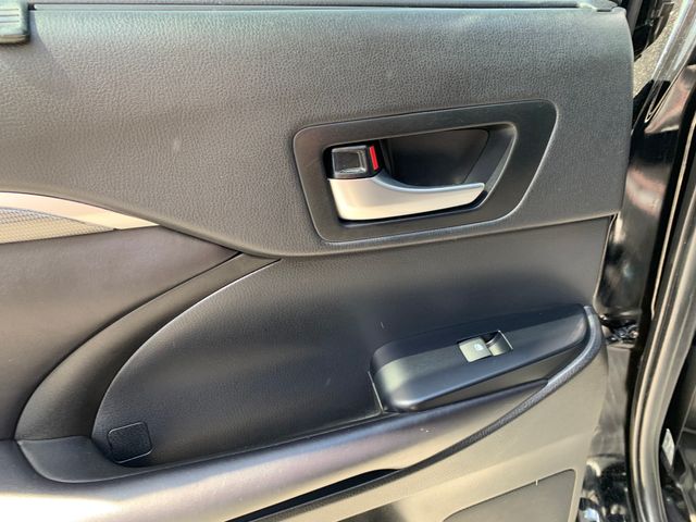 Used 2019 Toyota Highlander SUV