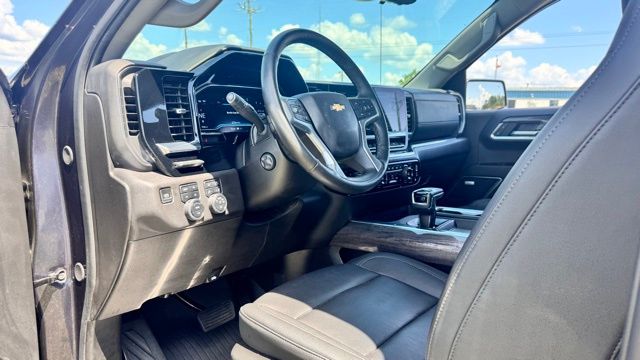 used 2024 Chevrolet Silverado 1500 car, priced at $49,211