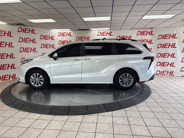 Used 2025 Toyota Sienna Van