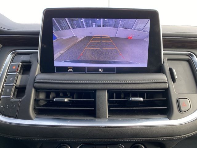 2021 Chevrolet Suburban LT photo