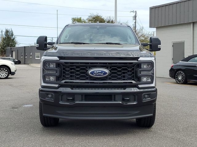 2023 Ford F-350SD Lariat 2