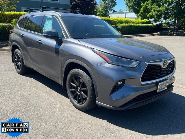 Magnetic Gray Metallic 2021 Toyota Highlander XLE AWD SUV / Crossover All-Wheel Drive 8-Speed Automatic