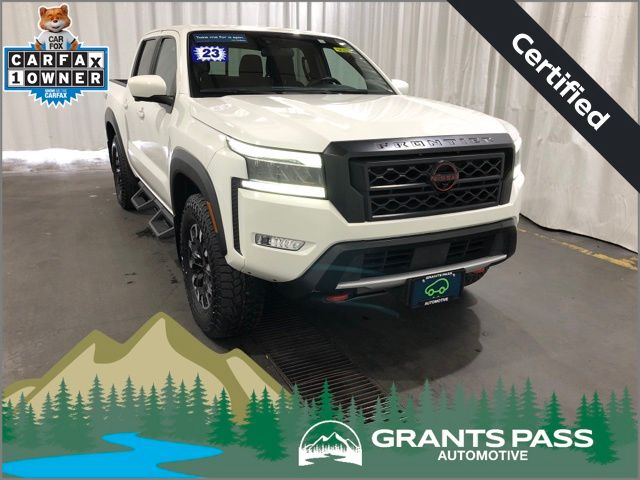 Glacier White 2023 Nissan Frontier PRO-4X Crew Cab 4WD Pickup Truck Four-Wheel Drive 9-Speed Automatic