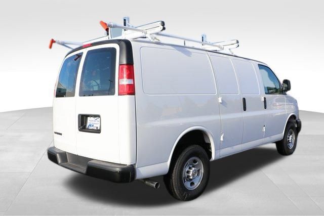 2024 Chevrolet Express 2500 Work Van 13