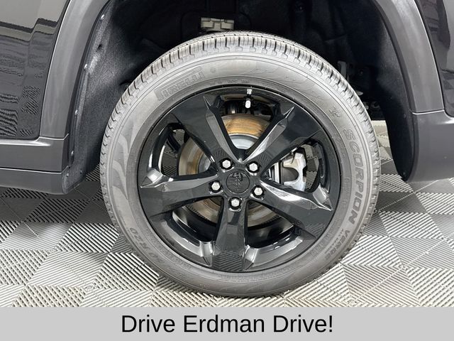 Used 2025 Jeep Grand Cherokee L SUV