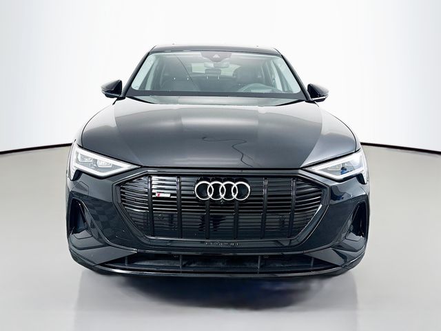 2022 Audi e-tron S Prestige 2