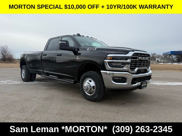 Diamond Black Crystal Pearlcoat 2026 RAM 3500 Tradesman Crew Cab LB DRW 4WD Pickup Truck Four-Wheel Drive 8-Speed Automatic