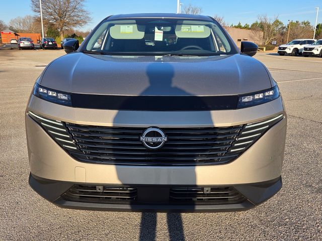 New 2026 Gold Nissan SL image 2