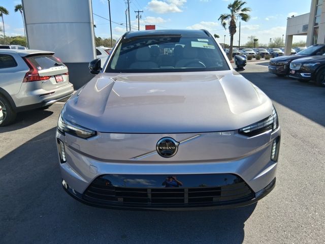 New 2026 Denim Blue Metallic Volvo Single Motor Plus image 2