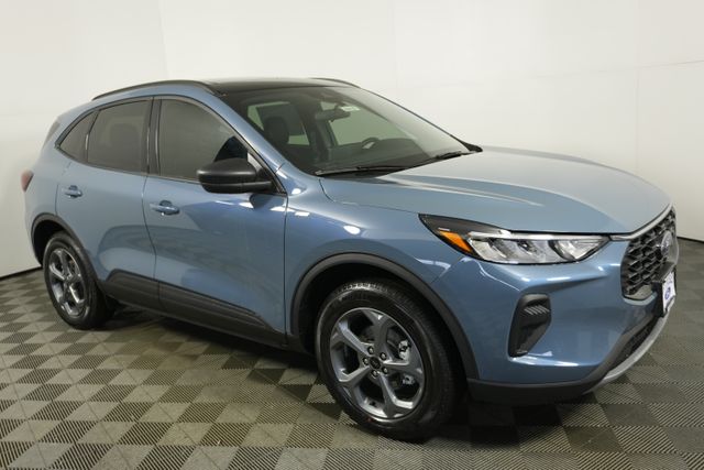 2026 Ford Escape ST-Line's photo