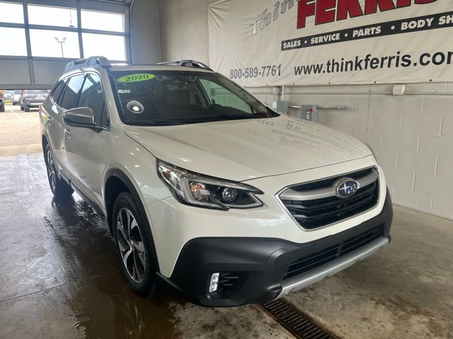 2020 Subaru Outback Touring photo